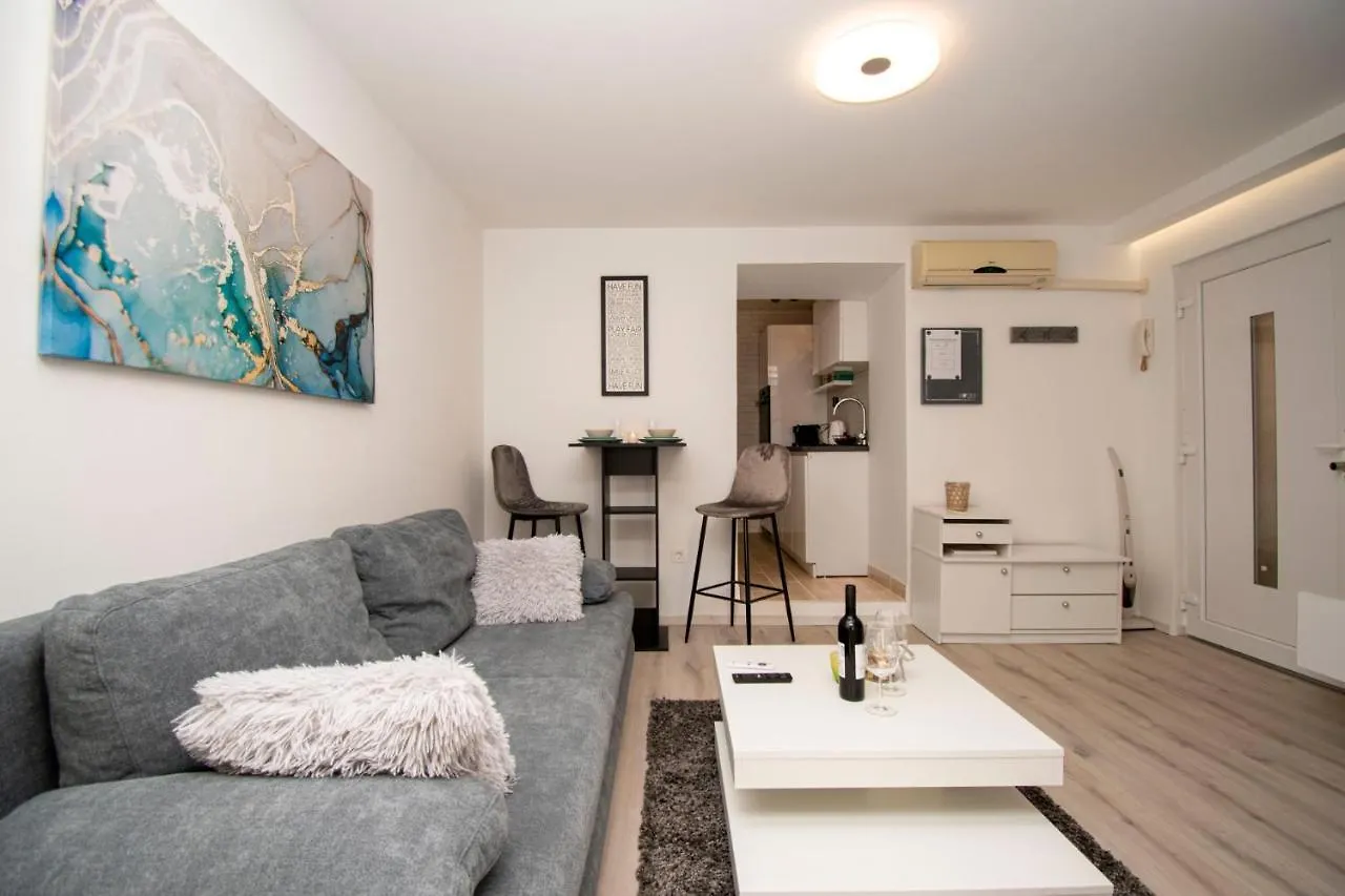 Oasis Apartment Pula Kroatien