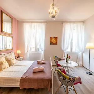 Appartamento Old Romantic 3, Pola